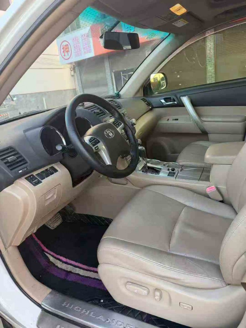 衡阳14年丰田汉兰达5