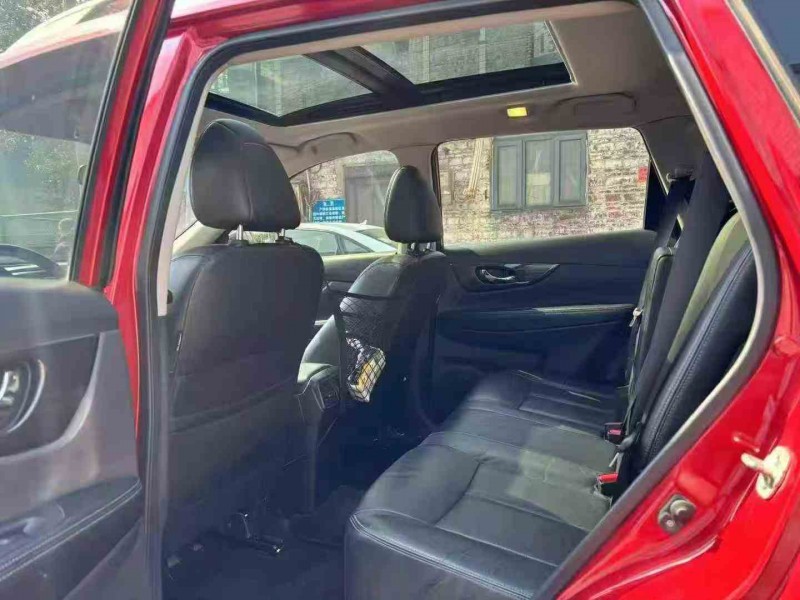 珠海18年日产奇骏4