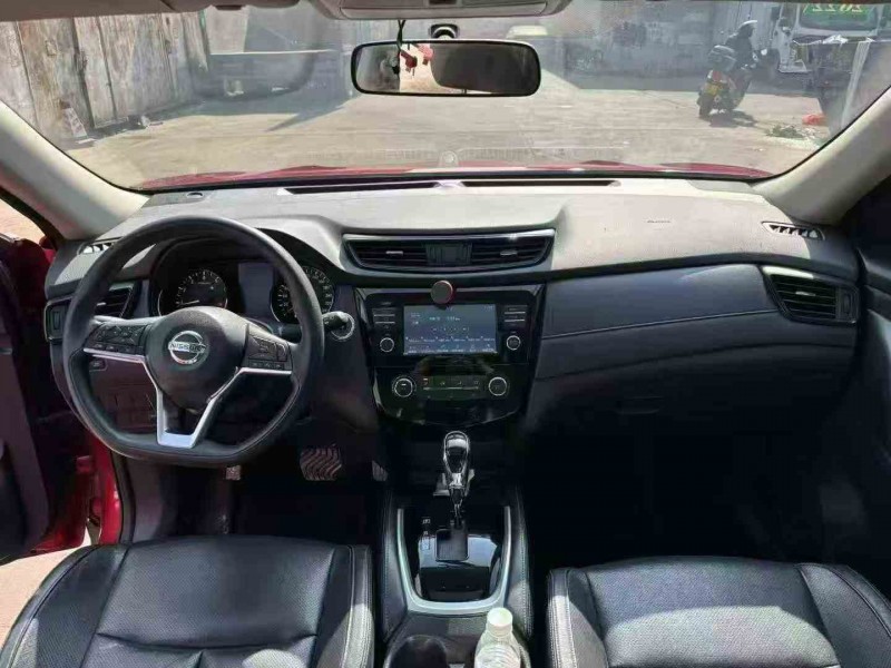 珠海18年日产奇骏5