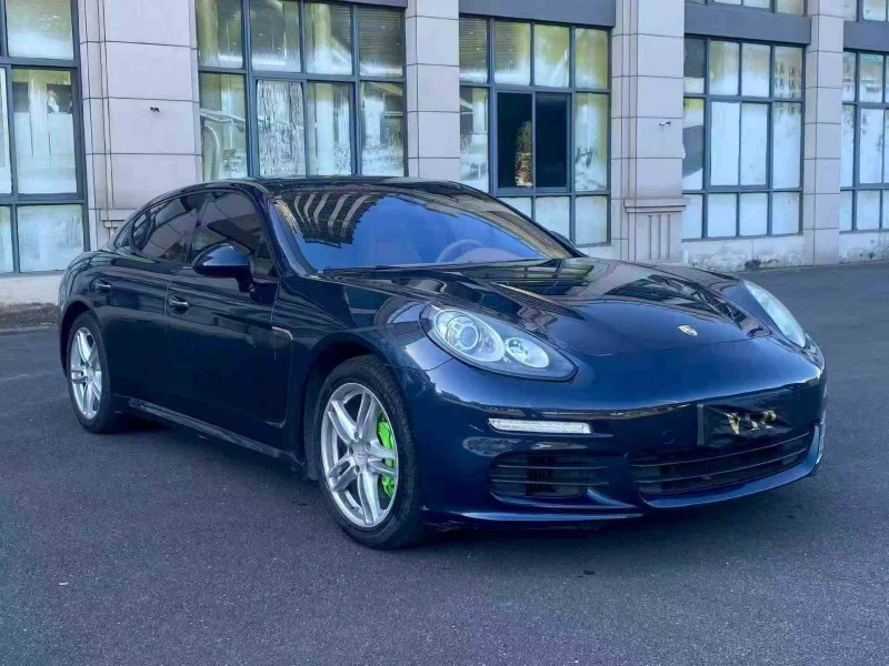 莆田14年保时捷帕拉梅拉2