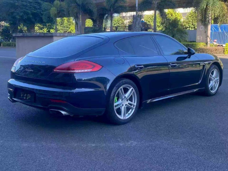 莆田14年保时捷帕拉梅拉8