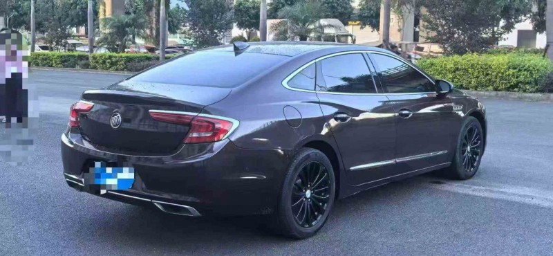 三明18年别克君越8