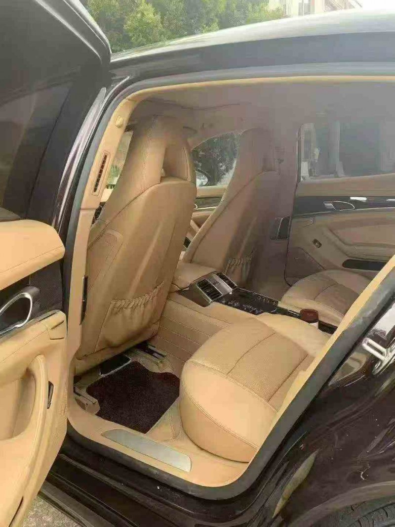 三明14年保时捷帕拉梅拉5