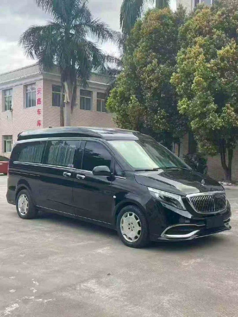 莆田21年奔驰威霆2