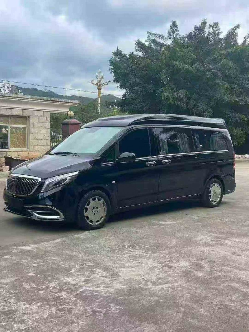 莆田21年奔驰威霆3