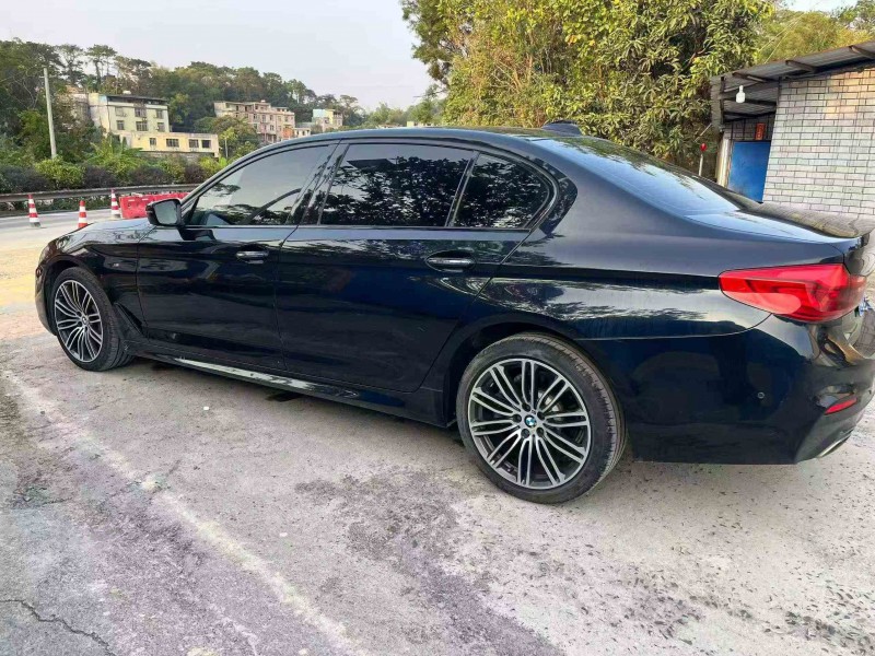 肇庆18年宝马5系8