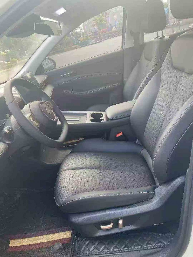 南平25年宝骏云海6