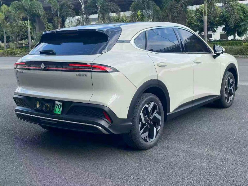 南平25年宝骏云海7