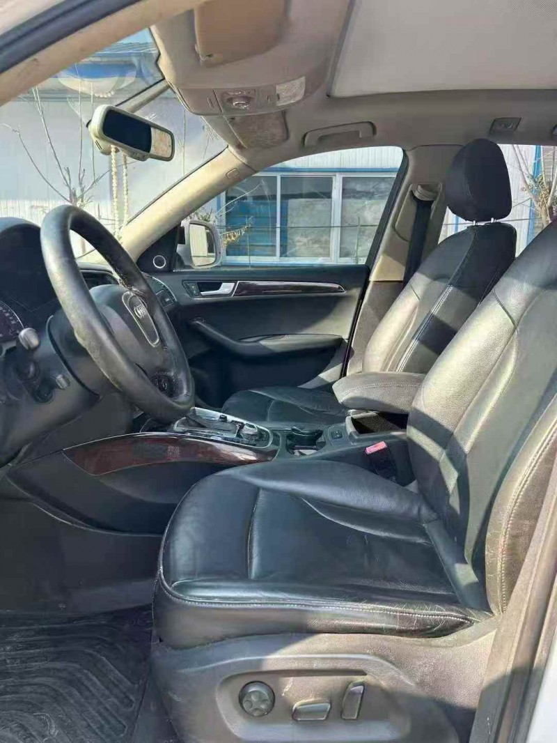 青岛12年奥迪Q54