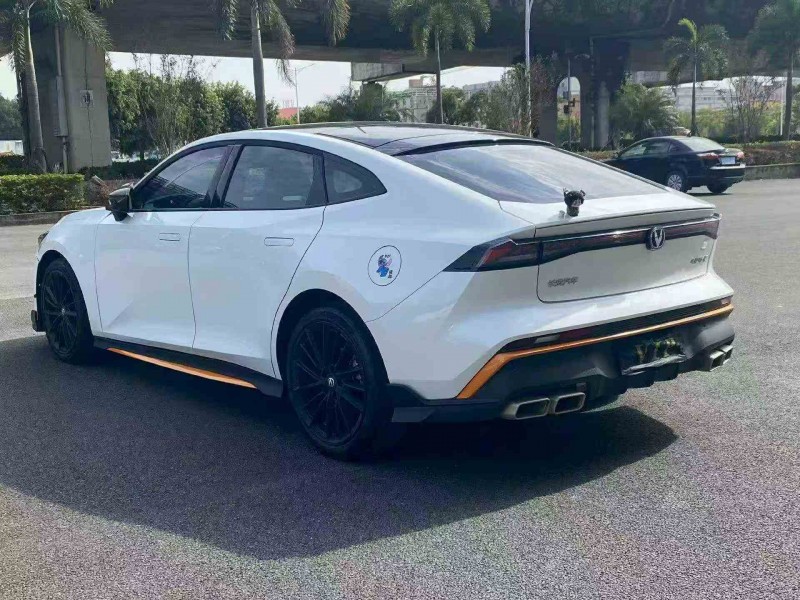 福州25年长安汽车UNI8