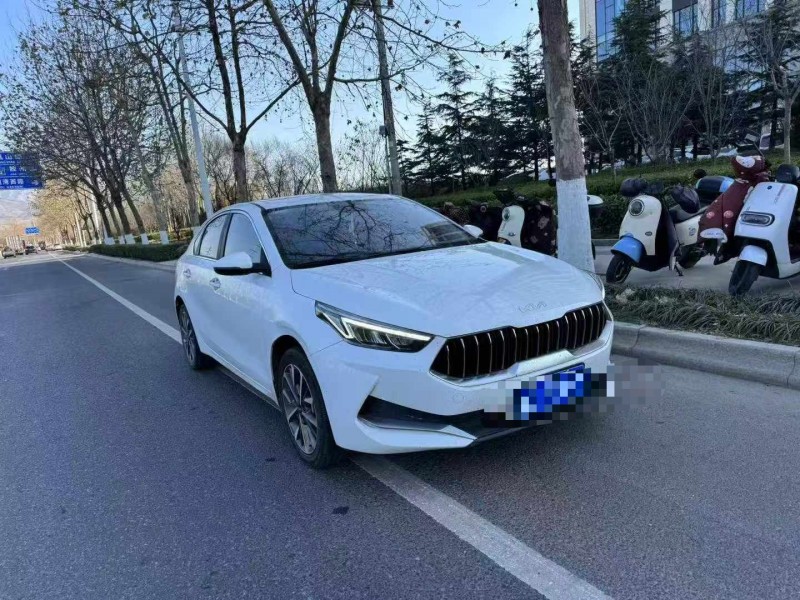 青岛23年起亚K33