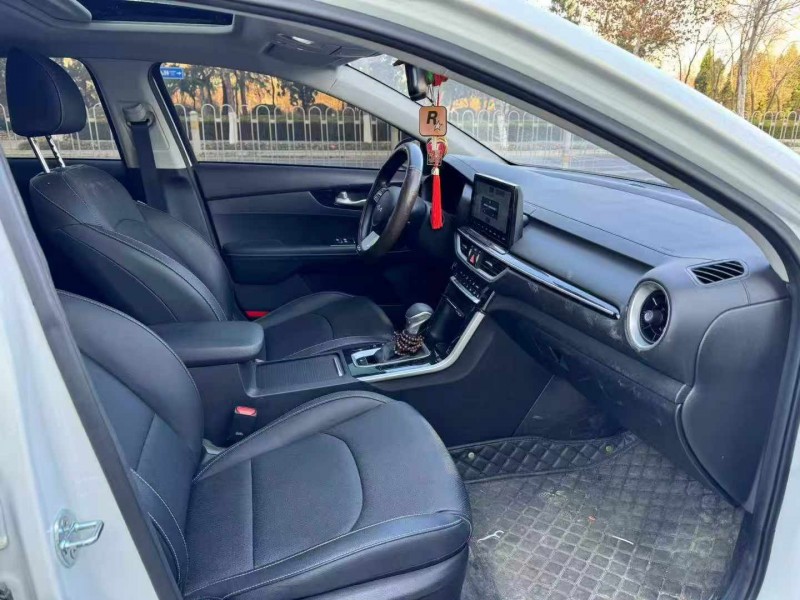 青岛23年起亚K34