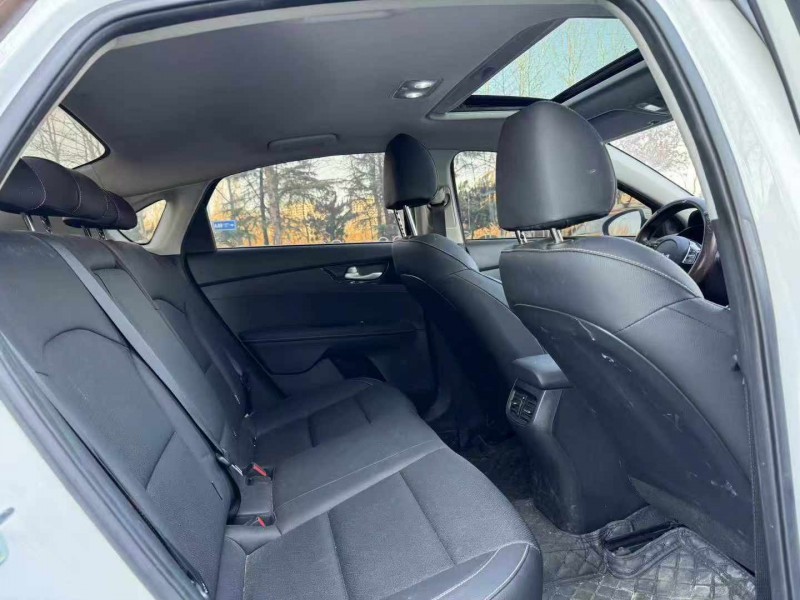 青岛23年起亚K38