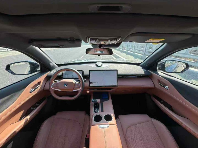 青岛25年长安汽车UNI5