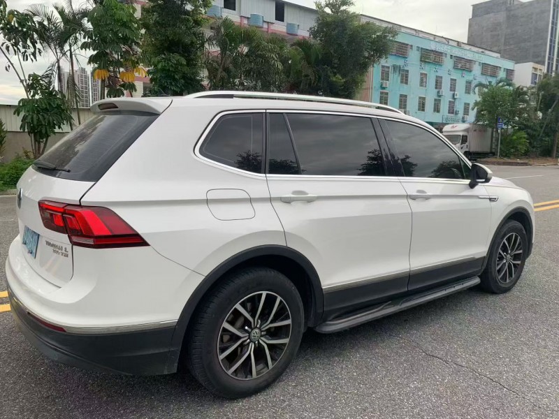 茂名17年大众途观7