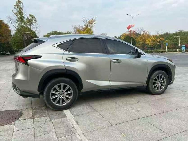 萍乡17年雷克萨斯NX8