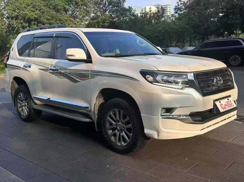 佛山19年丰田普拉多2