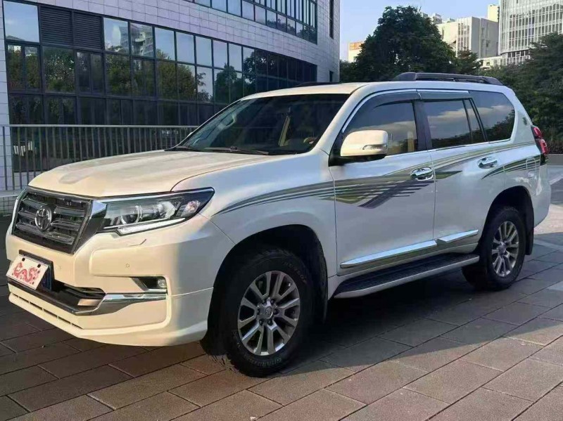 佛山19年丰田普拉多3