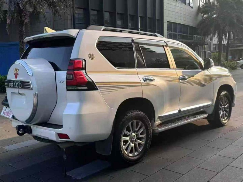 佛山19年丰田普拉多7