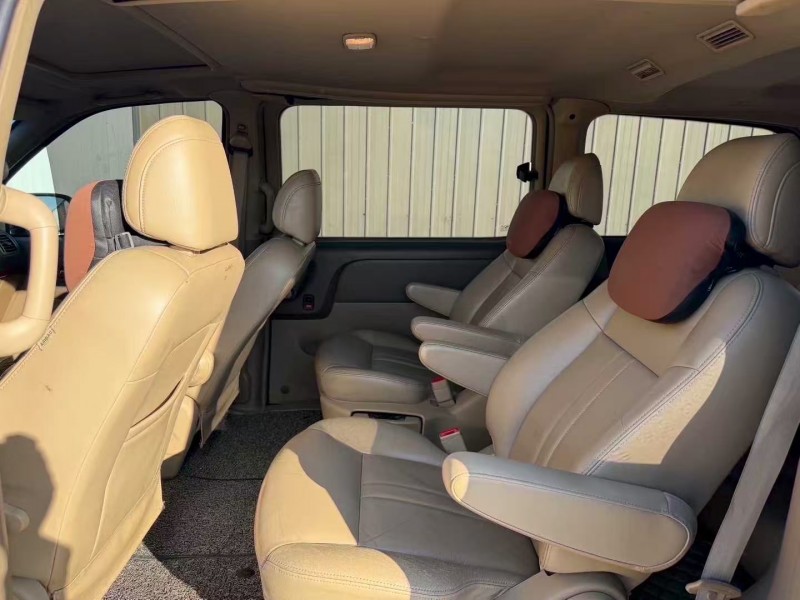 青岛11年别克GL84