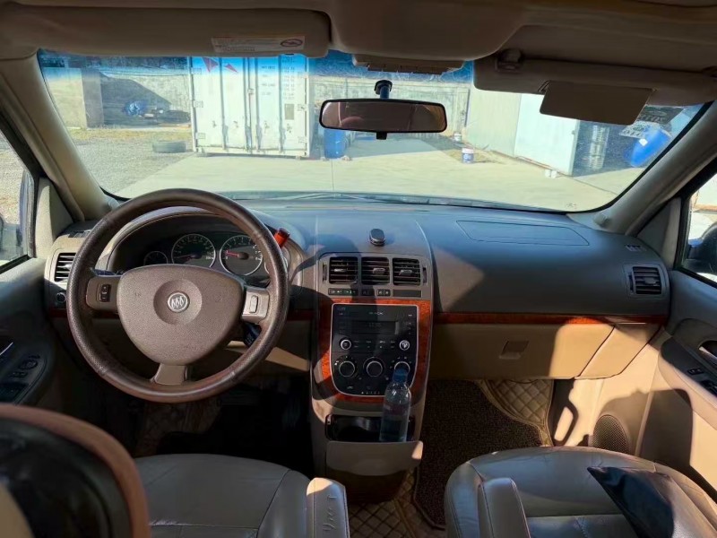 青岛11年别克GL85