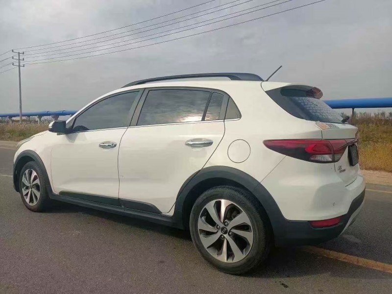 青岛18年起亚KXCROSS8