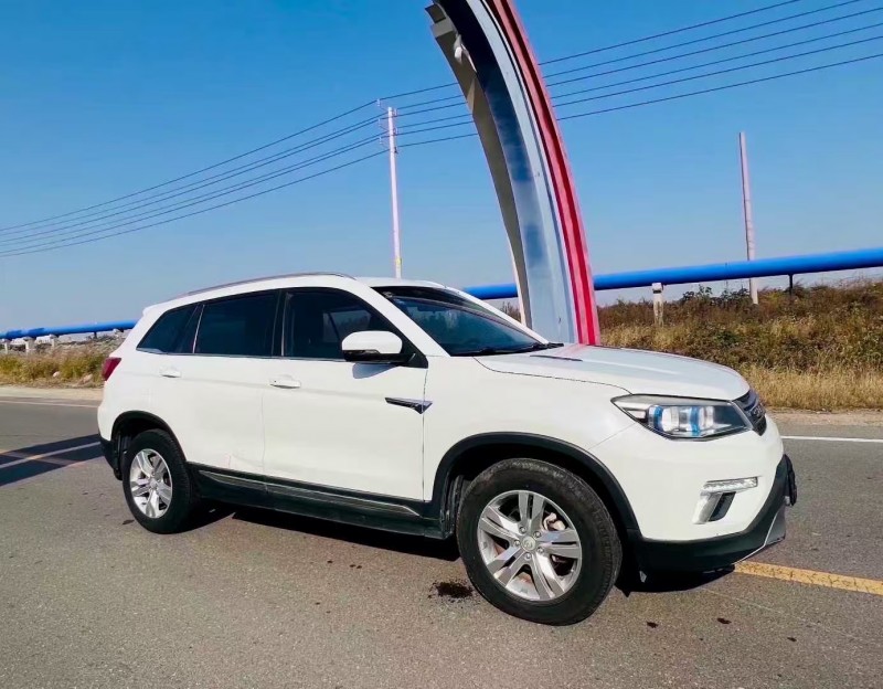 青岛17年长安汽车CS753