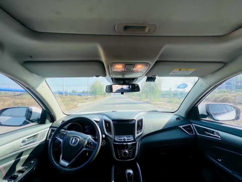 青岛17年长安汽车CS756