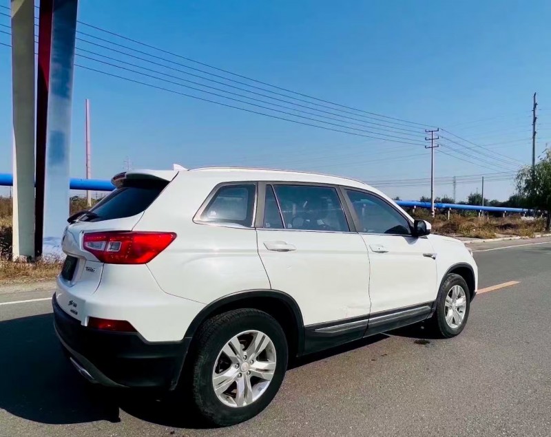 青岛17年长安汽车CS758