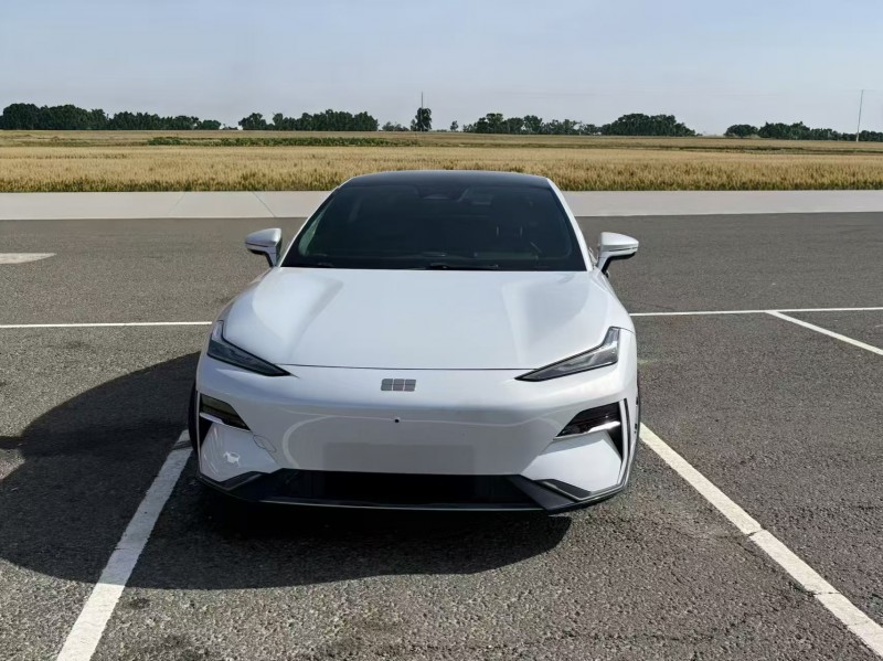 乌鲁木齐24年吉利银河1