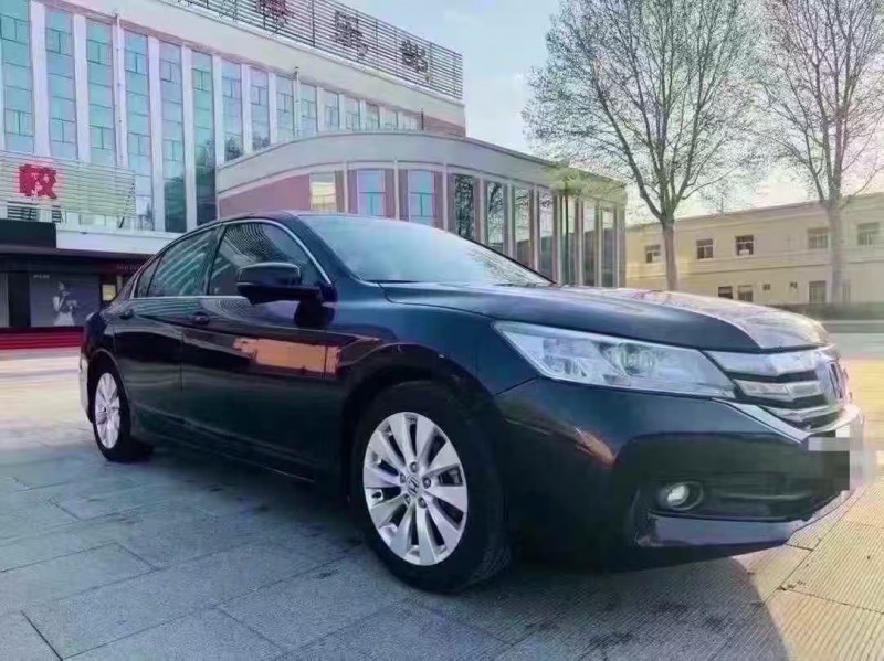 潍坊13年本田雅阁3