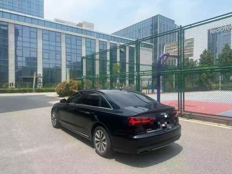 青岛16年奥迪A6L8