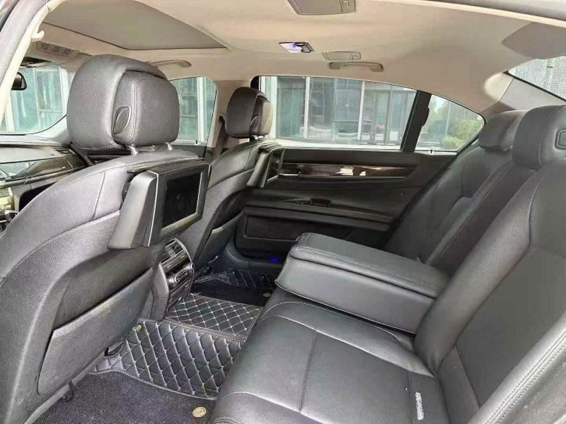 青岛11年宝马7系5