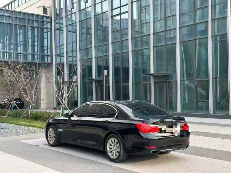 青岛11年宝马7系8