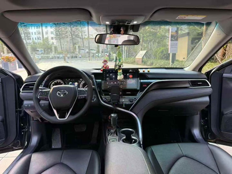 深圳22年丰田凯美瑞5