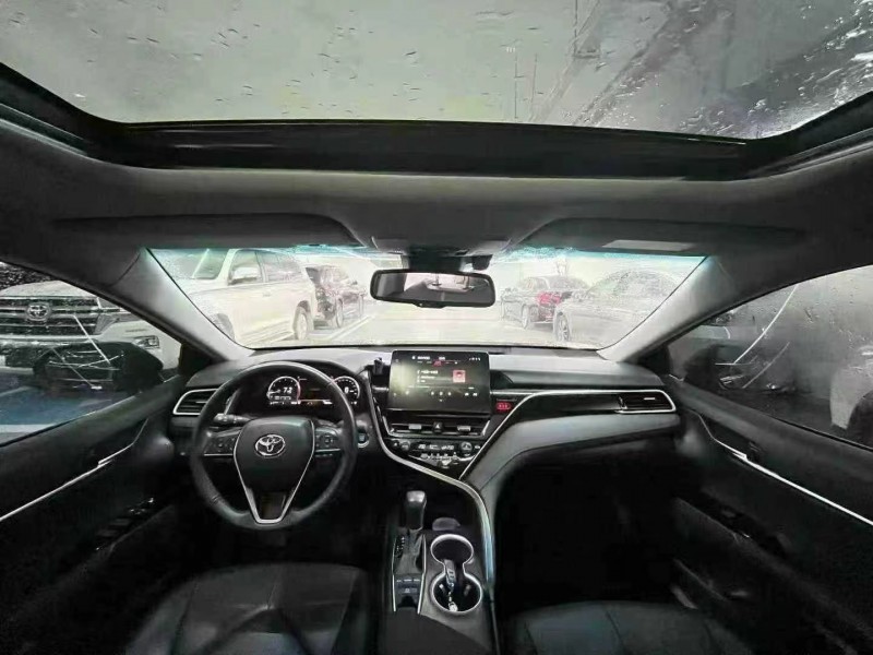 深圳23年丰田凯美瑞5