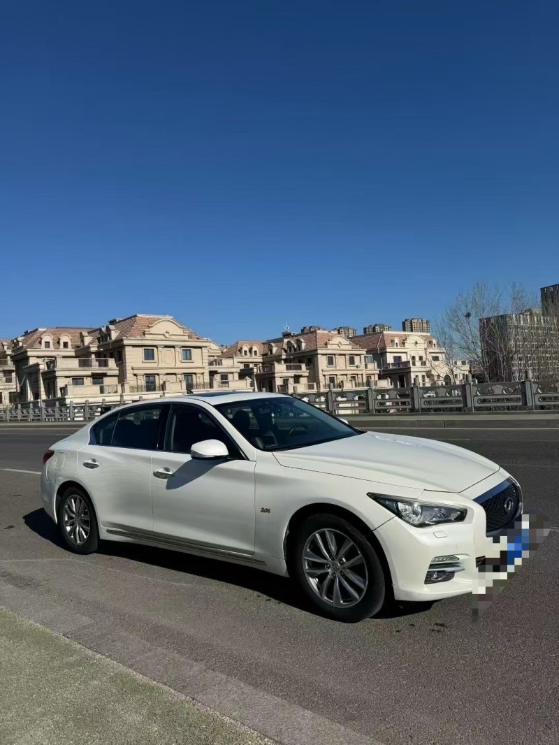 青岛16年英菲尼迪Q50L2