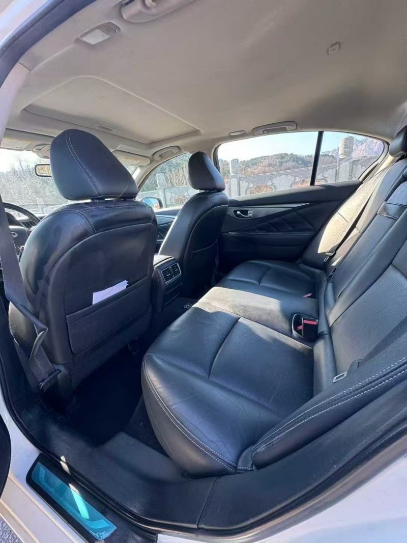 青岛16年英菲尼迪Q50L6