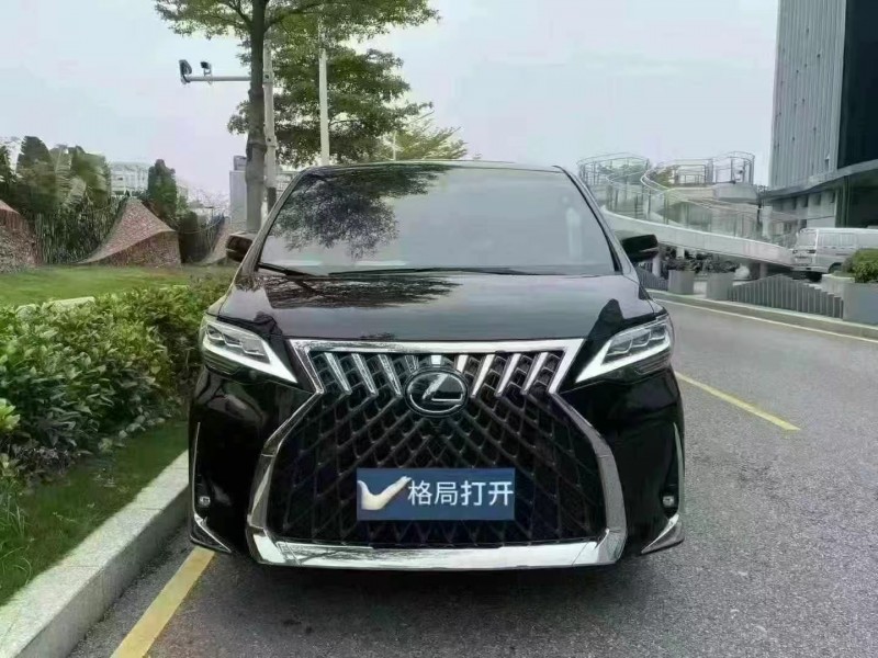 深圳23年雷克萨斯LM雷尔法1