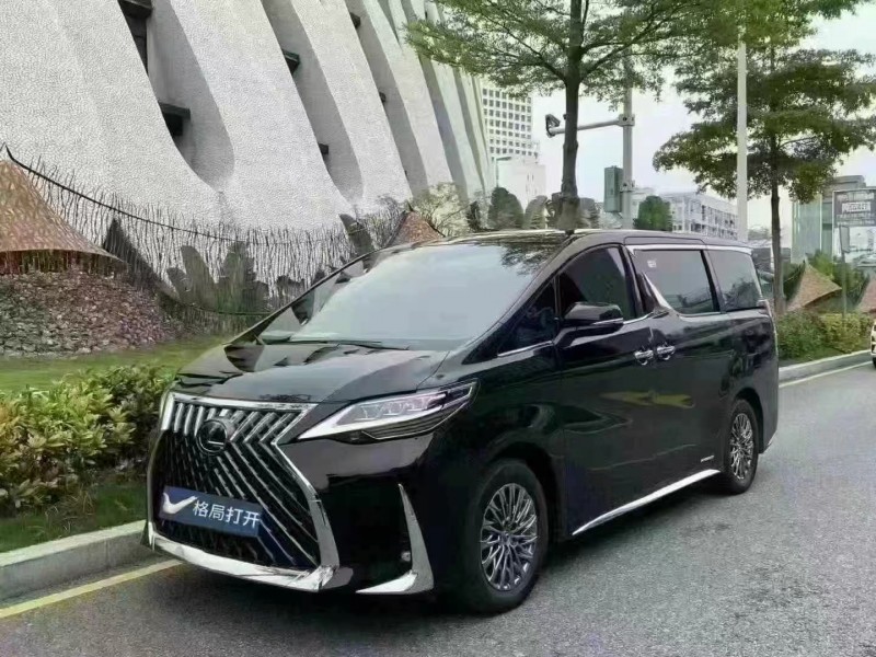 深圳23年雷克萨斯LM雷尔法3