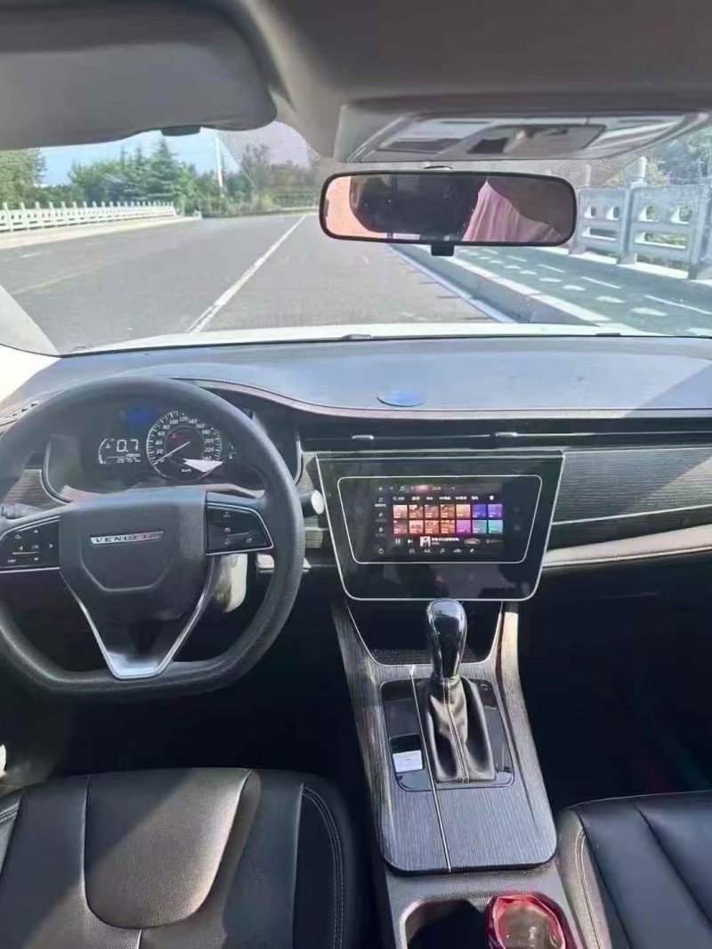 青岛22年启辰D606