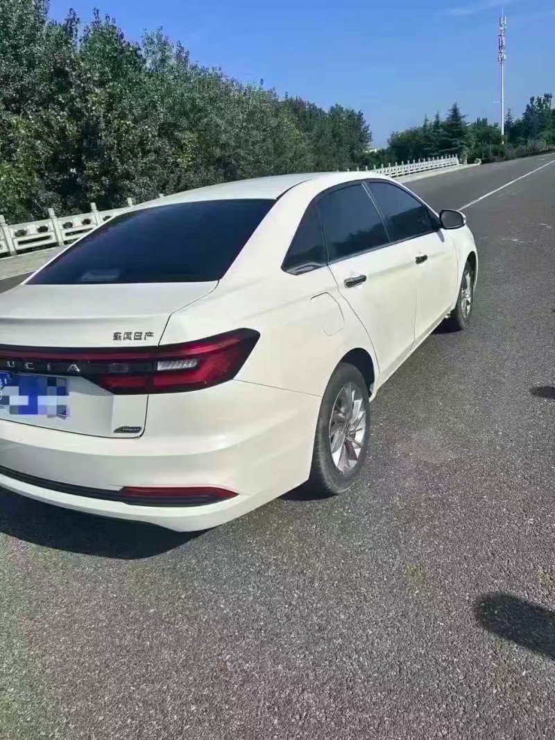 青岛22年启辰D607