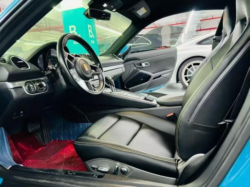 广州19年保时捷7186