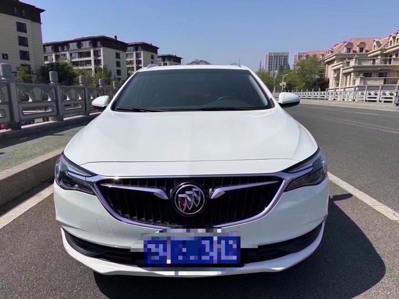 青岛19年别克阅朗1