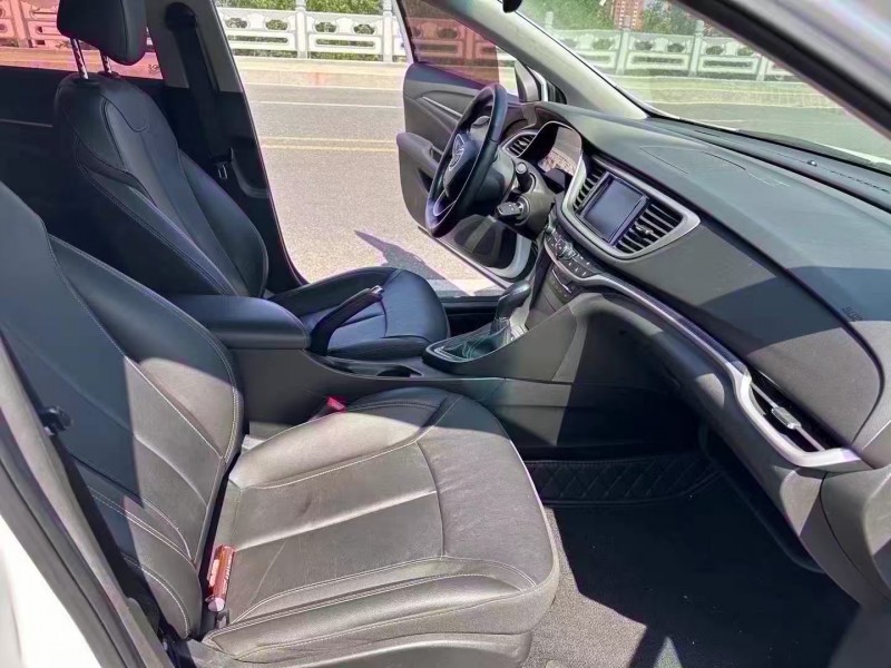 青岛19年别克阅朗5