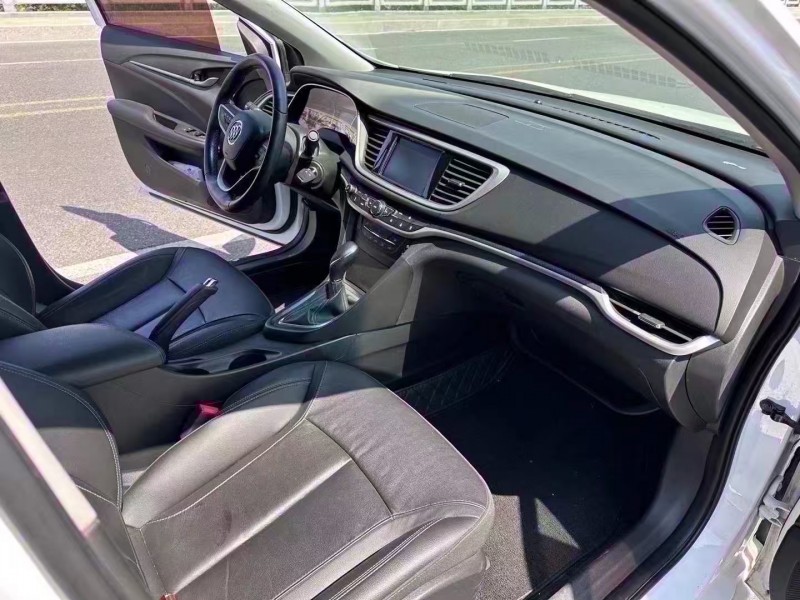 青岛19年别克阅朗6