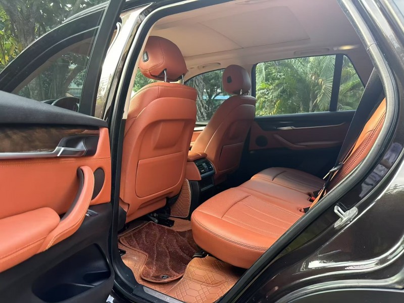 广州14年宝马X57