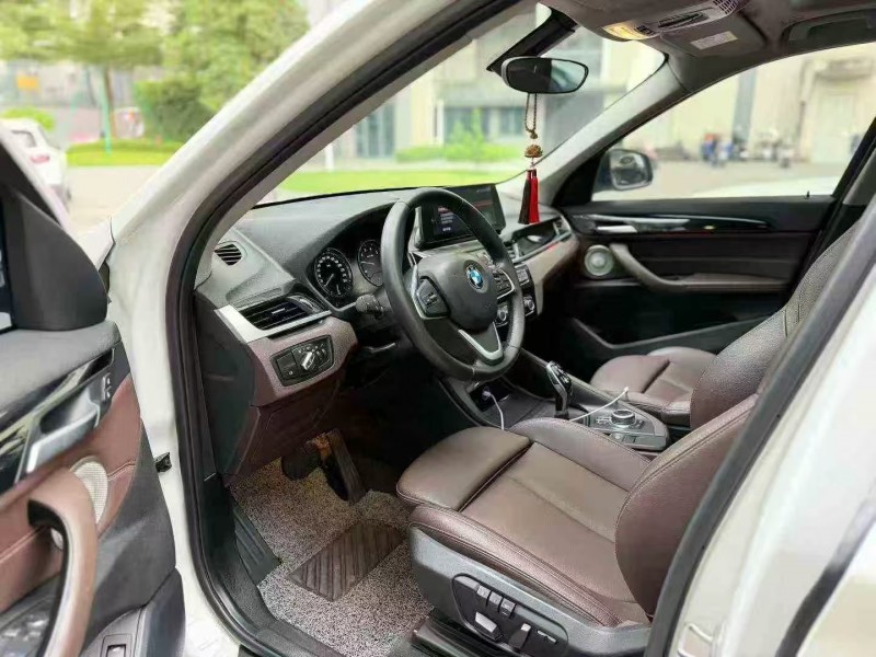 广州21年宝马X14