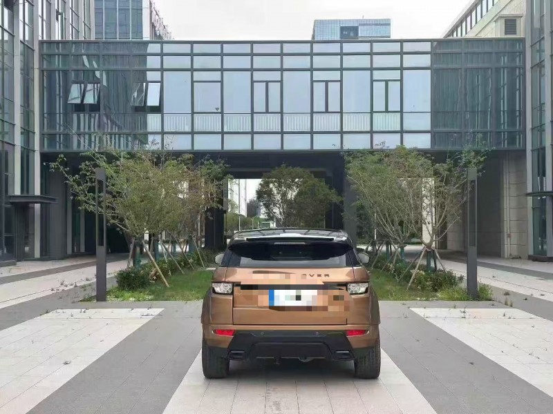 青岛14年路虎揽胜极光(进口)9