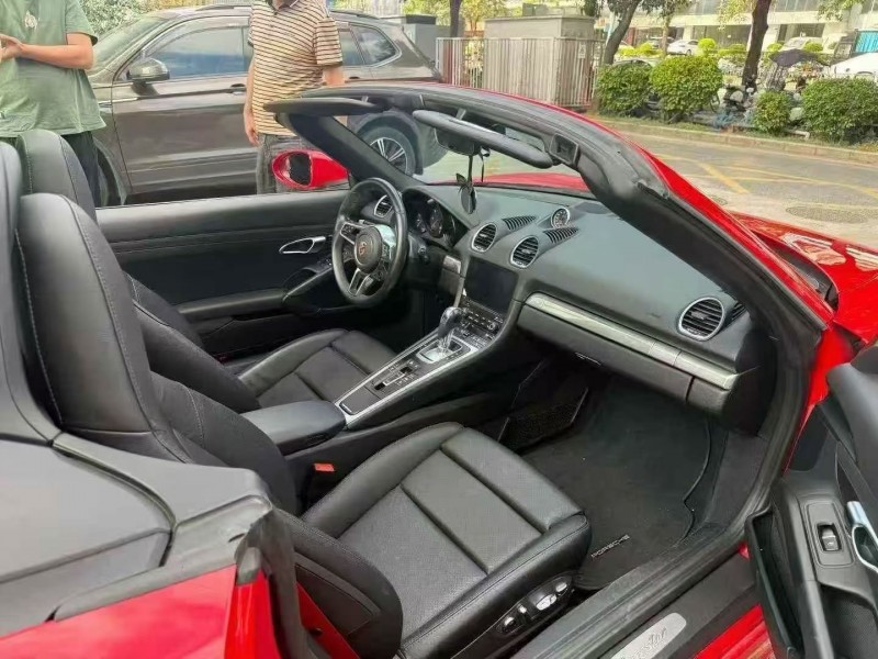 广州23年保时捷7184